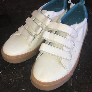 Old Navy 1994 Velcro Sneakers (WHITE/BLUE)